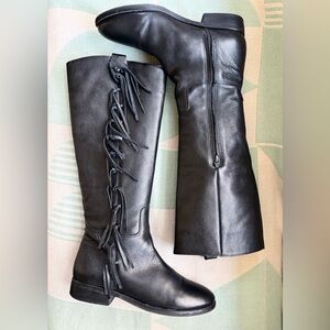 Matisse Ramsey fringe black leather boots